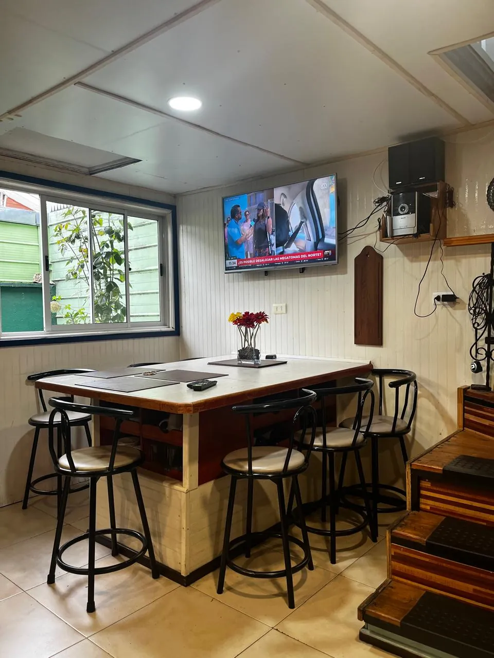 Amplia casa familiar en Villa Angachilla — fotografía 4 de 19